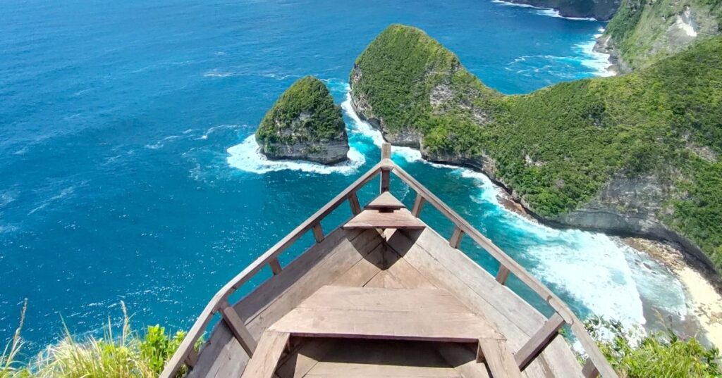 Mix Nusa Penida Tour: The Scenic Coastline & Cliffside Panorama